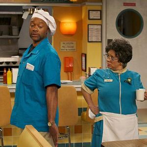 Bilder Love Thy Neighbor