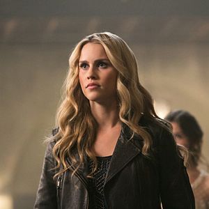 Bilder Claire Holt