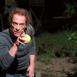 Bilder Enemies Closer