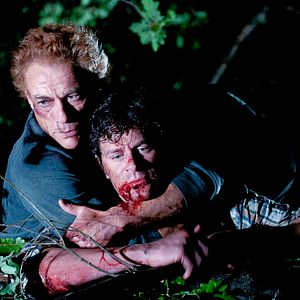 Bilder Enemies Closer