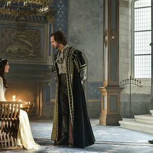 Bilder Caitlin Stasey