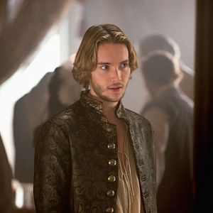 Bilder Toby Regbo