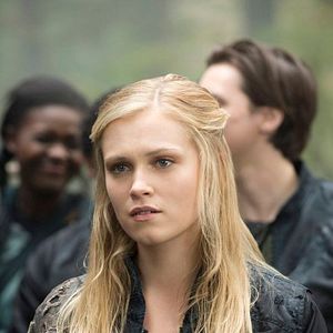 Bilder Eliza Taylor
