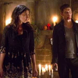 Bilder Phoebe Tonkin