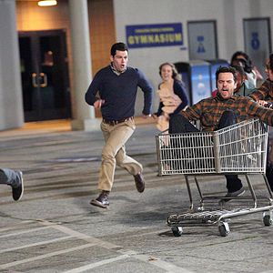 Bilder Max Greenfield