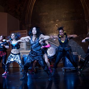 Bilder Born To Dance