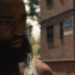 Bilder Adewale Akinnuoye-Agbaje