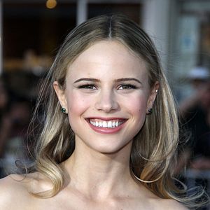 Bilder Halston Sage