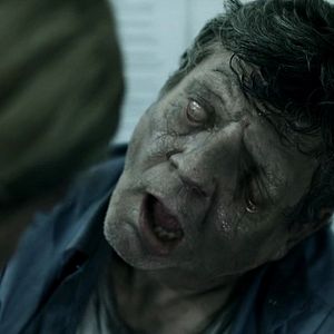 Bilder Beneath - Abstieg in die Finsternis