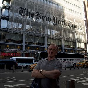 Bilder Cartoonists - Foot Soldiers of Democracy