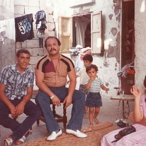 Bilder A World Not Ours