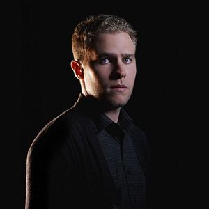 Bilder Iain De Caestecker