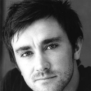 Bilder Josh McConville