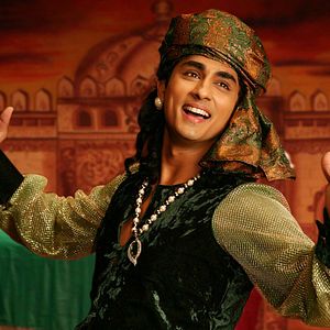 Bilder Kaaviya Thalaivan - Les virtuoses