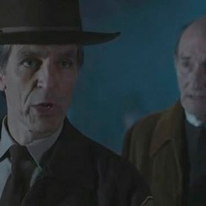 Bilder Whispers and Lies