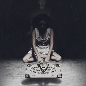Bilder Ouija - Spiel nicht mit dem Teufel