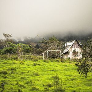 Bilder A Small Section of the World