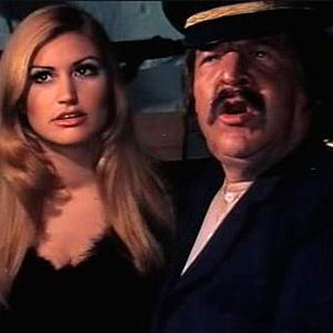 Bilder Whisky, Plattfüße und harte Fäuste