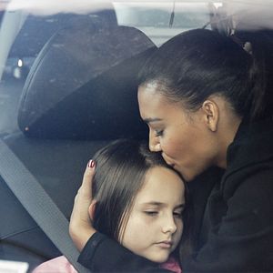 Bilder At the Devil's Door