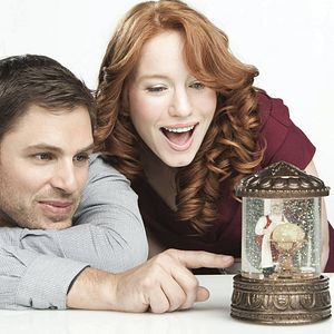 Bilder Annie Claus is Coming to Town