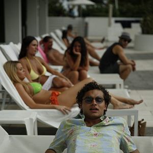 Bilder Plastic - Someone Always Pays