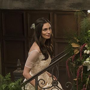 Bilder Phoebe Tonkin