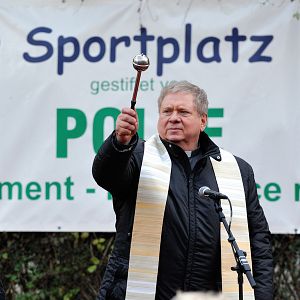 Bilder Der Pfarrer und das Mädchen