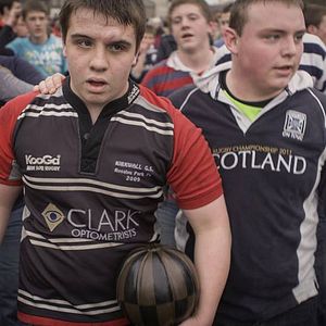 Bilder Bounce: How the Ball Taught the World to Play