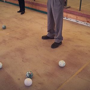 Bilder Bounce: How the Ball Taught the World to Play