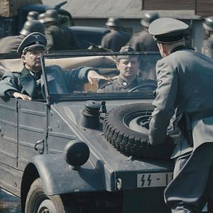 Bilder Nackt unter Wölfen