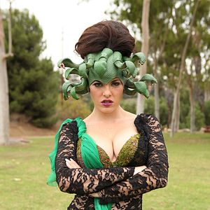 Bilder Attack of the 50 foot Cheerleader