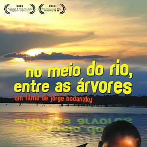 Bilder No Meio do Rio, Entre as Árvores