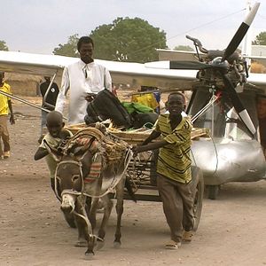 Bilder We Come as Friends