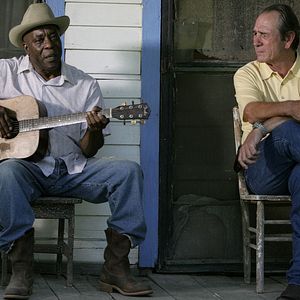 Bilder In the Electric Mist