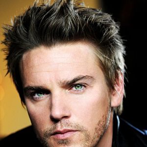Bilder Riley Smith