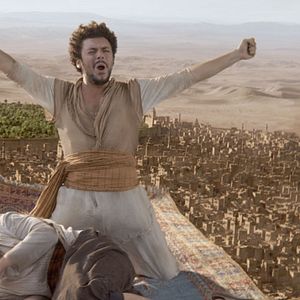 Bilder Aladin - Tausendundeiner lacht!