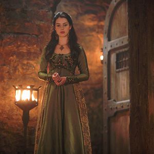 Bilder Adelaide Kane