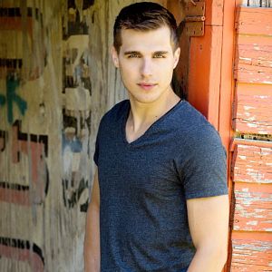 Bilder Cody Linley