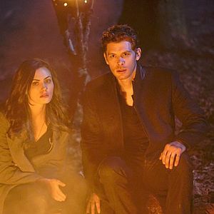 Bilder Phoebe Tonkin