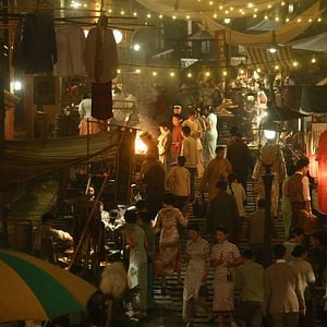 Bilder Monk Comes Down The Mountain