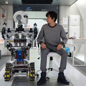 Bilder Asa Butterfield