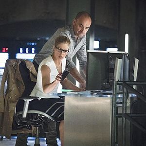 Bilder Emily Bett Rickards