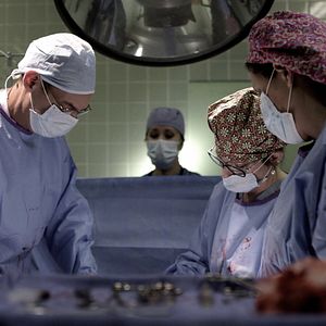 Bilder Closer to God - Frankensteins Kinder