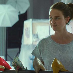 Bilder Julie und die roten Schuhe