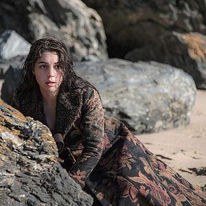 Bilder Adelaide Kane