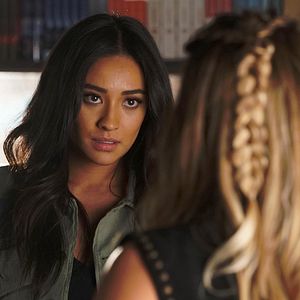 Bilder Shay Mitchell