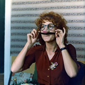 Bilder Celine und Julie fahren Boot