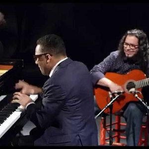 Bilder Playing Lecuona