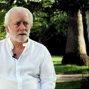 Bilder Acariciando el aire. Matilde Coral