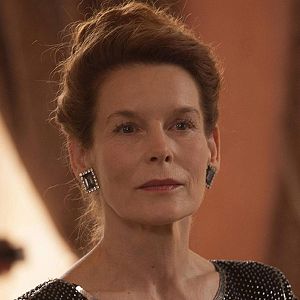 Bilder Alice Krige